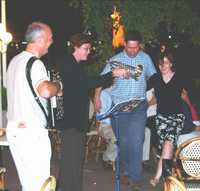 BuskZorba.JPG

246.24 KB 
579 x 555 
27/08/02
