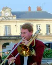 Mike Burton1.jpg

86.86 KB 
280 x 350 
27/08/02
