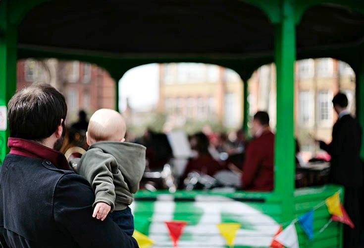Arnold007.jpg - A Young Brass Band Fan