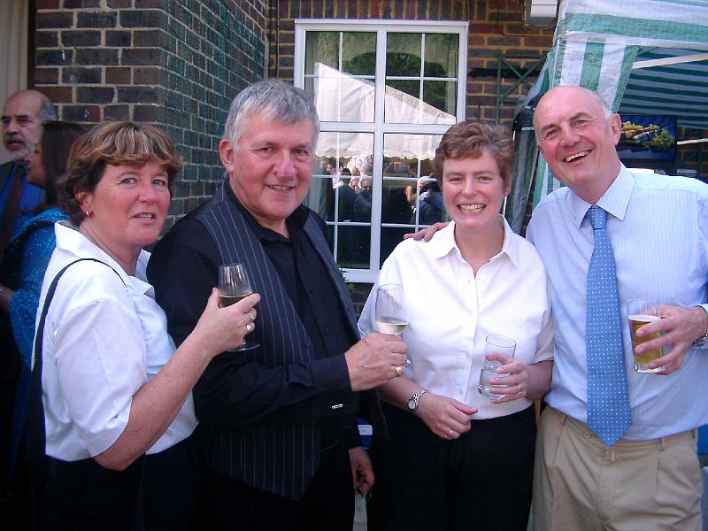 Lara010.JPG - Annie, Mike, Rachel & Basil