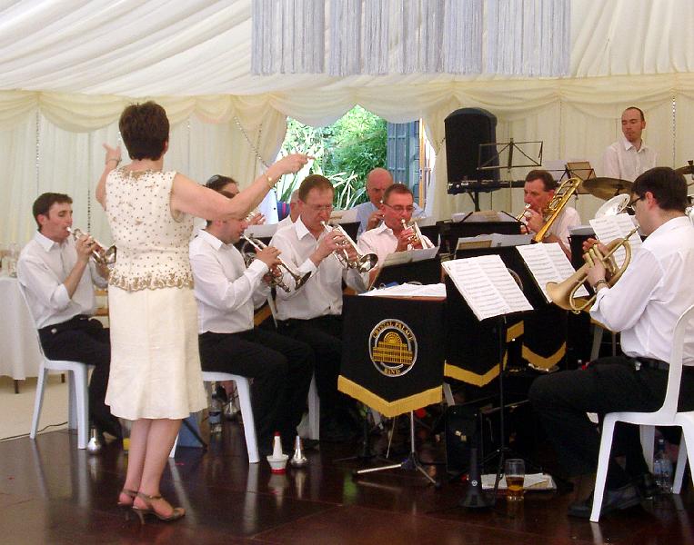 Lara016.JPG - Lisa conducts the band