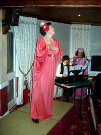 Cathy3.JPG

29.11 KB 
400 x 533 
26/01/03
