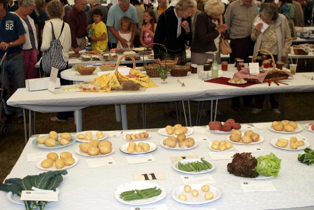 DSC05669.JPG - In the Show Marquee