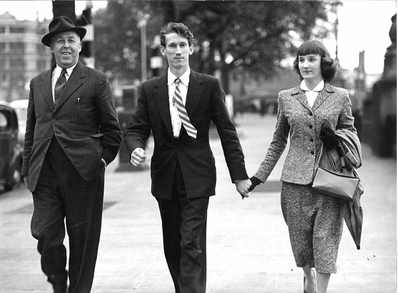 Sketch004.jpg - Cyril Morton left with ???