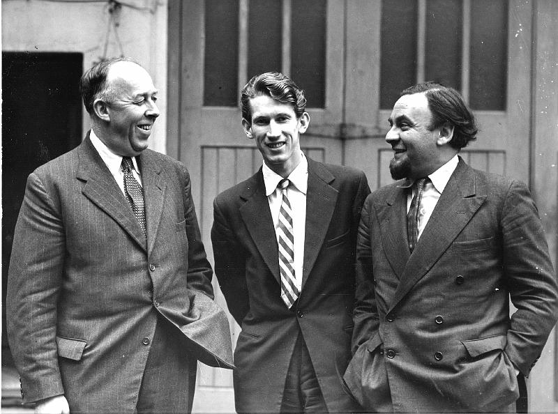 Sketch007.jpg - Cyril Morton left with ???