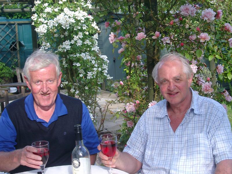 IMGP4814.JPG - Roger & Graham