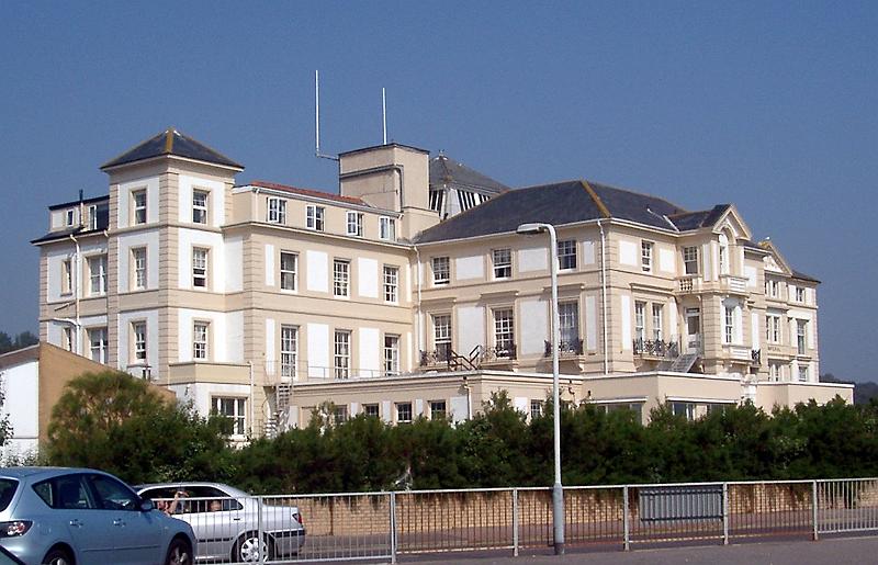 IMGP4989.JPG - The Hythe Imperial Hotel from the back