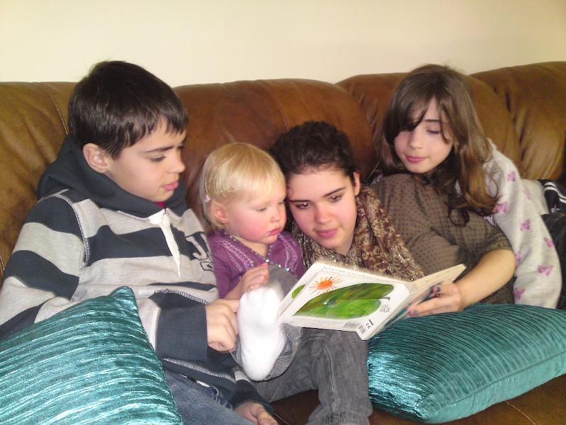 DSC00110.JPG - Dom, Hannah , Marina and Zoe