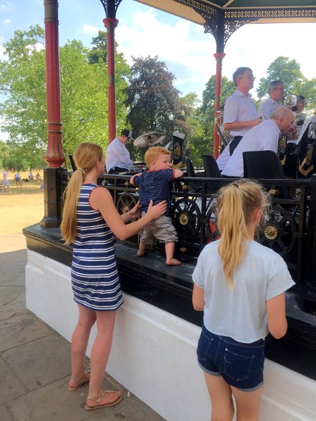 IMG-6191.JPG - Edward wants to get close to the music