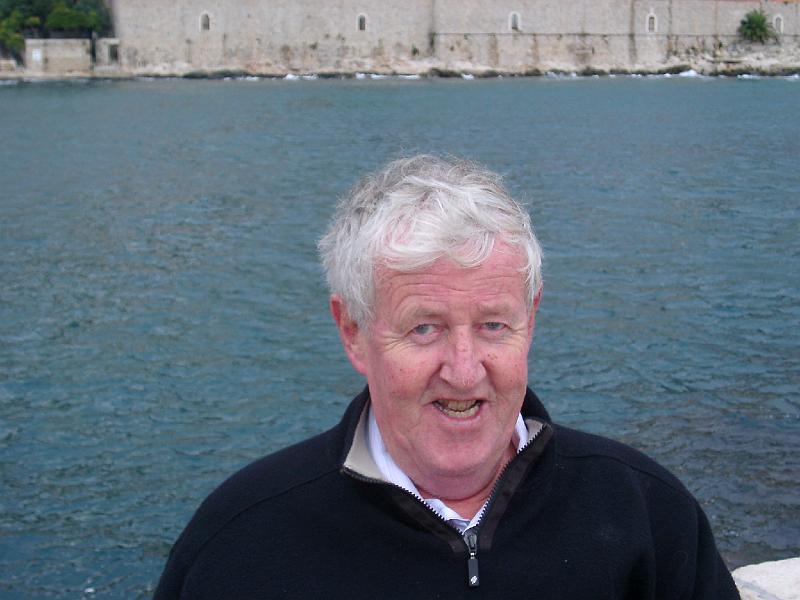 IMGP5151.JPG - Roger at the Harbour