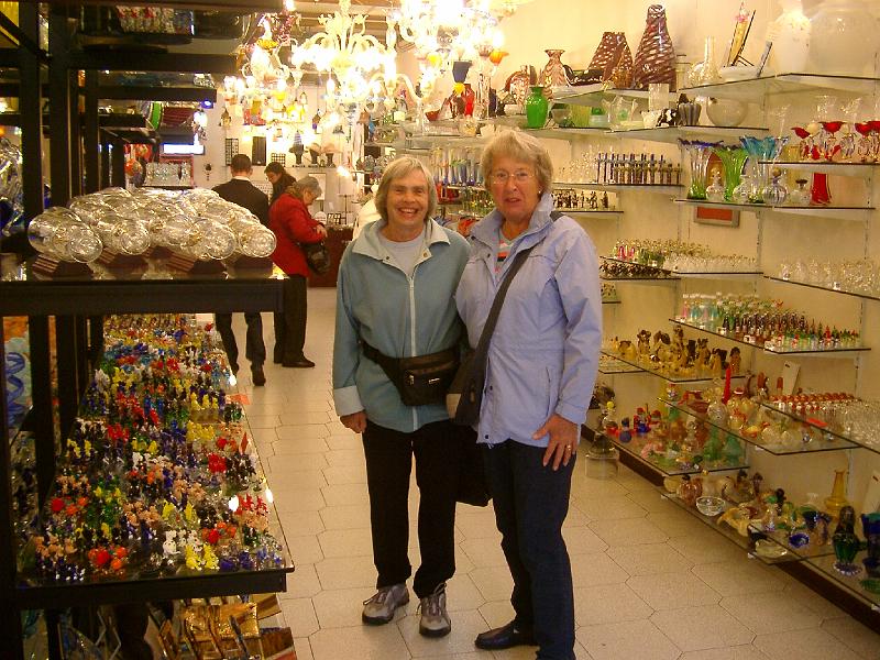 IMGP5139.JPG - Jean and Norma in the glass factory shop