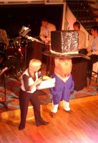 Fancydress5.jpg

649.45 KB 
776 x 1132 
13/12/02
