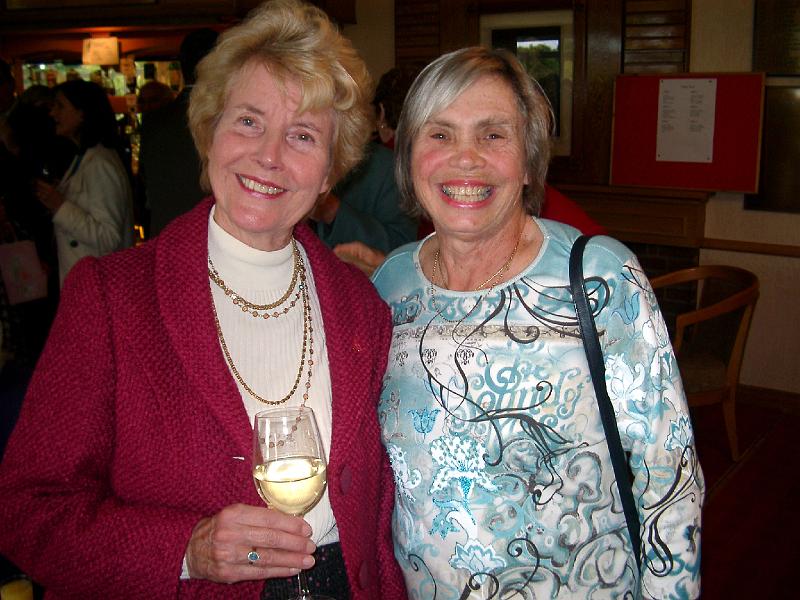 IMGP5060.JPG - Jess & Jean (M)