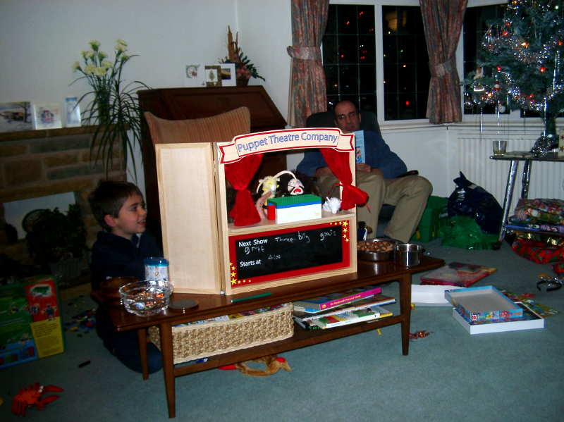 PuppetShow1